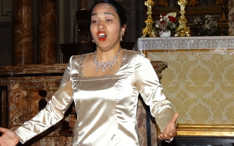 Suma Mellano mezzo soprano 2